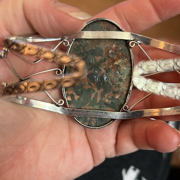 Mahogany Obsidian gemstone cuff - Picture 3 of 3